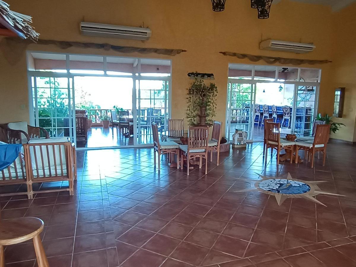 Gone Fishing Panama Resort Бока-Чика Экстерьер фото